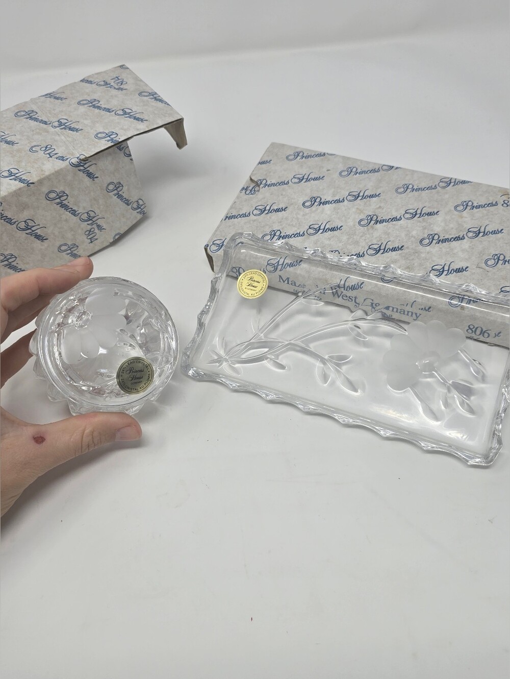 Vintage Princess House 24% Lead Crystal Set: Covered Box #804 & Tray #806